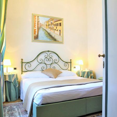 Villa Ducale Hotel & Ristorante Доло Екстериор снимка