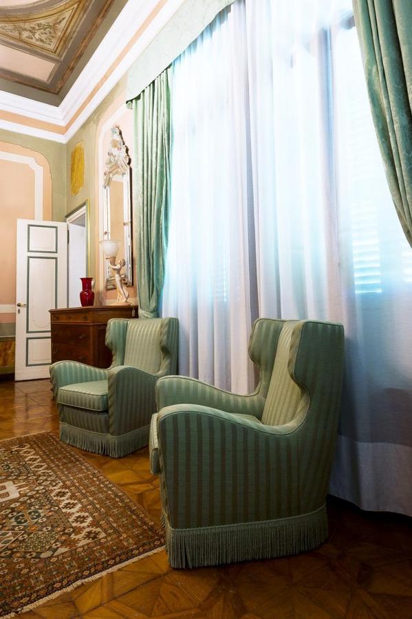 Villa Ducale Hotel & Ristorante Доло Екстериор снимка