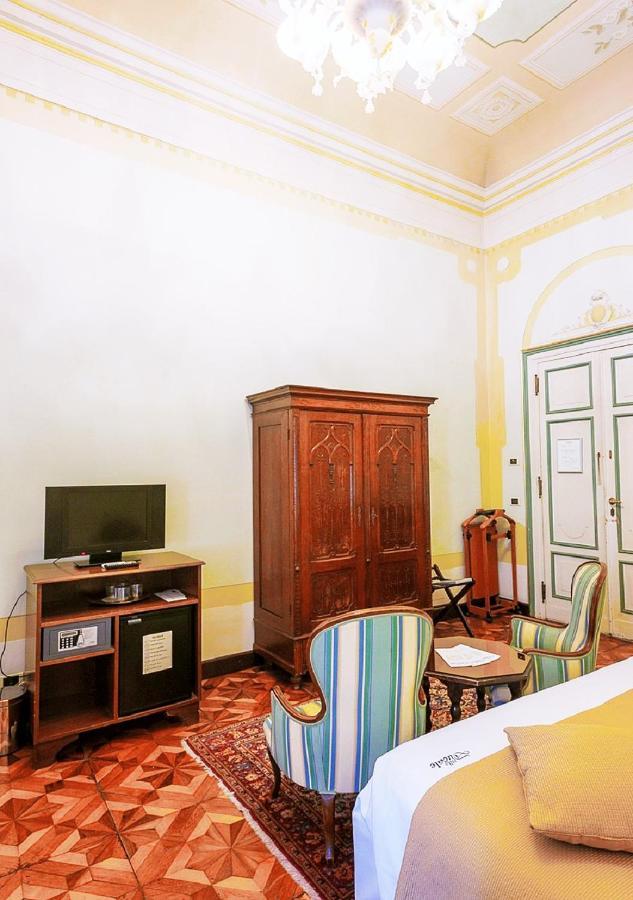 Villa Ducale Hotel & Ristorante Доло Екстериор снимка