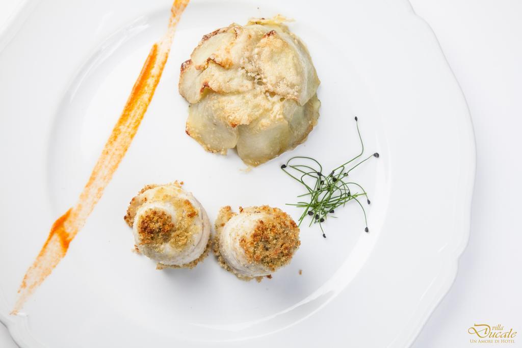 Villa Ducale Hotel & Ristorante Доло Екстериор снимка