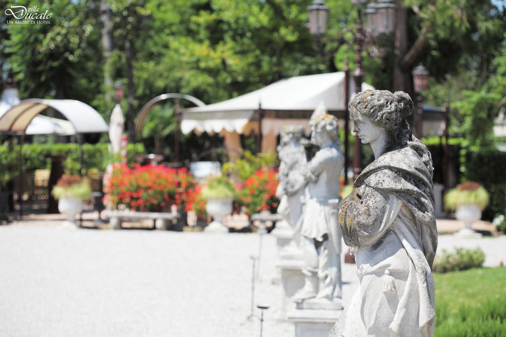 Villa Ducale Hotel & Ristorante Доло Екстериор снимка