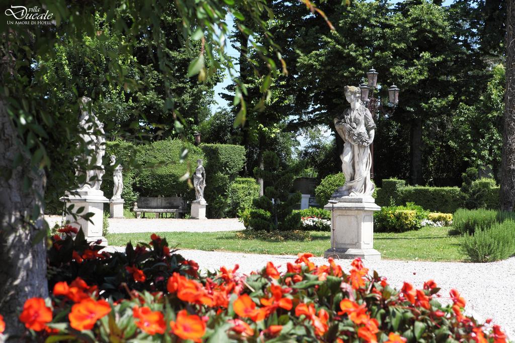 Villa Ducale Hotel & Ristorante Доло Екстериор снимка