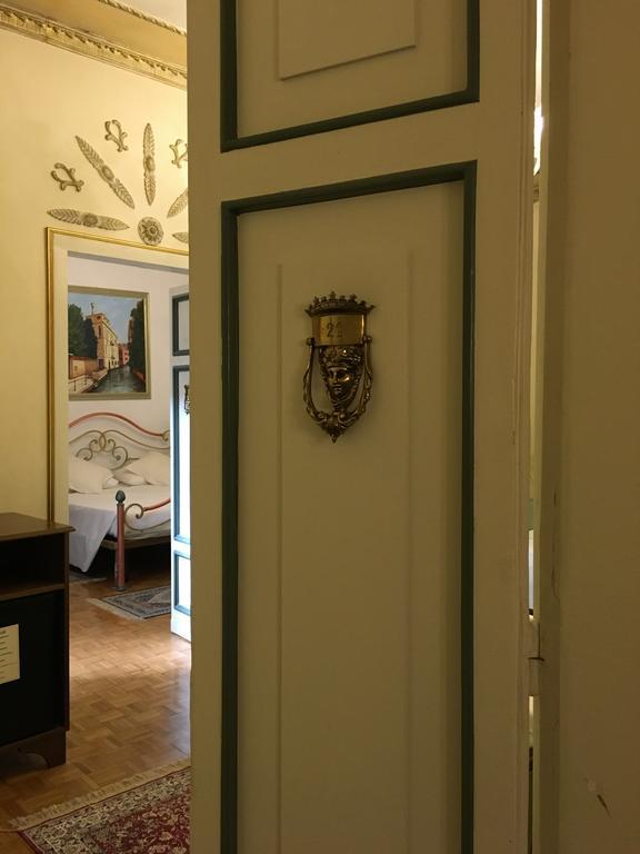 Villa Ducale Hotel & Ristorante Доло Стая снимка