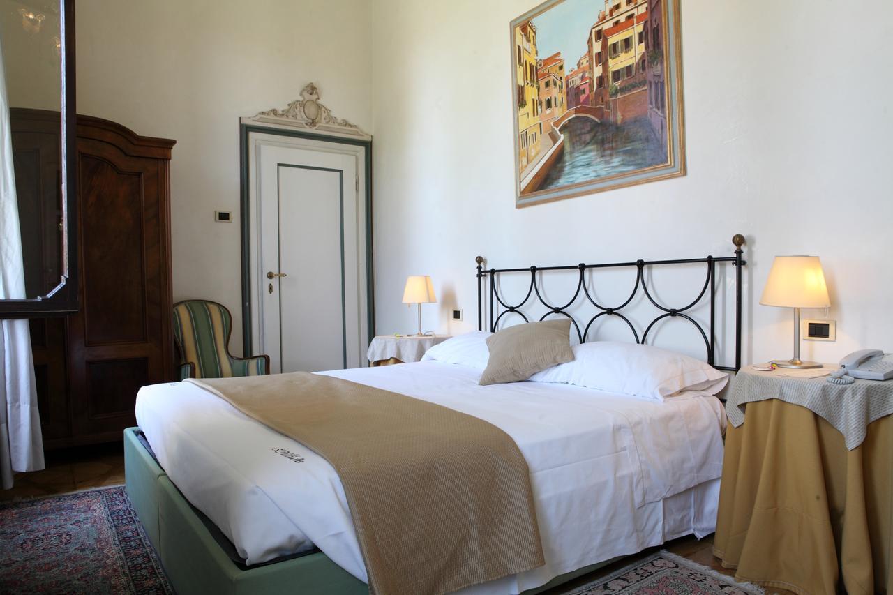 Villa Ducale Hotel & Ristorante Доло Екстериор снимка